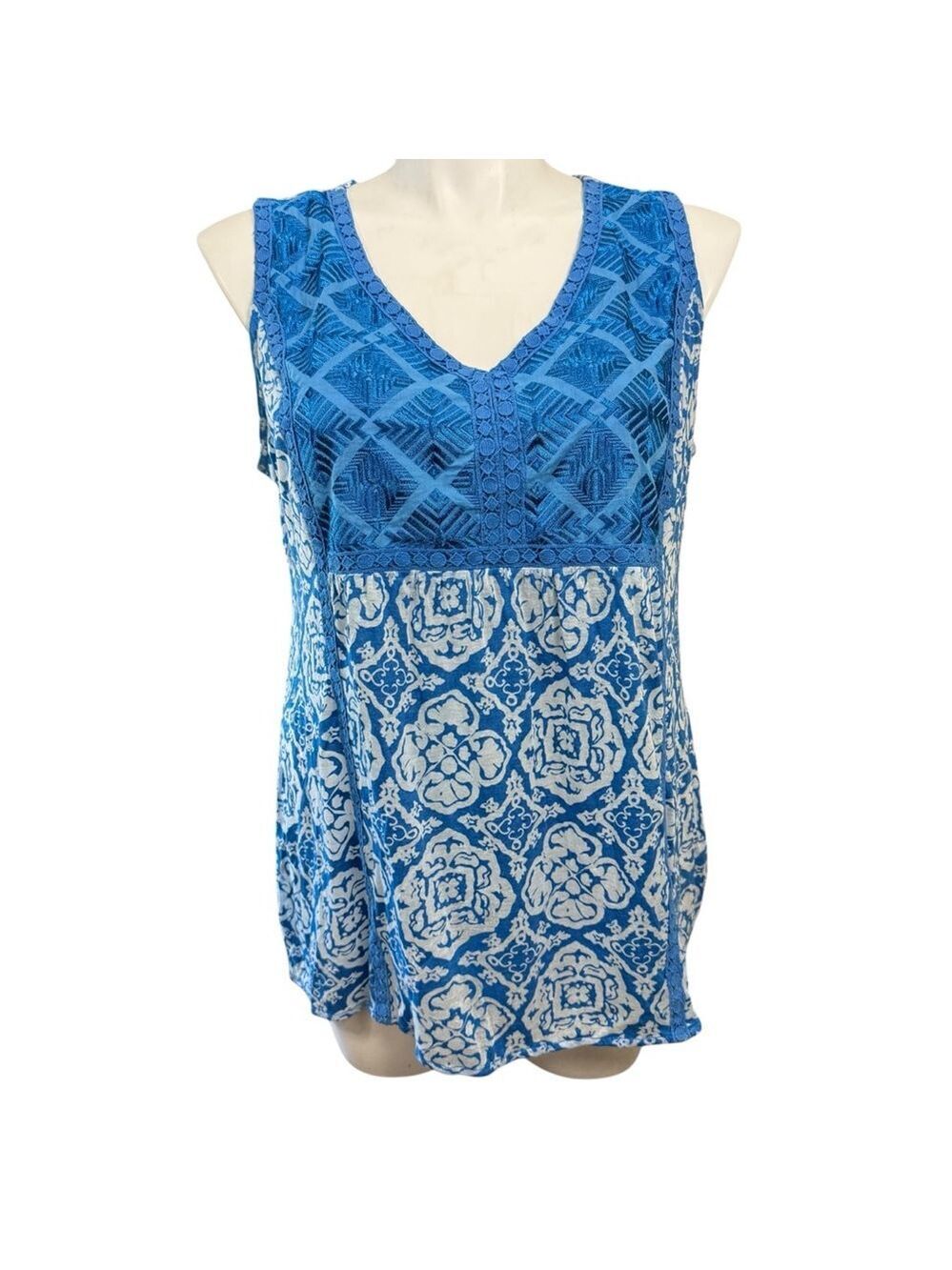 Avenue Tank Top Size 18/20 Blue White Patterned Sleeveless